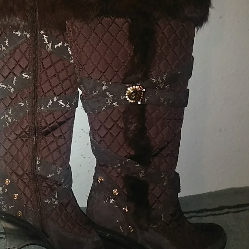 Woman's boots